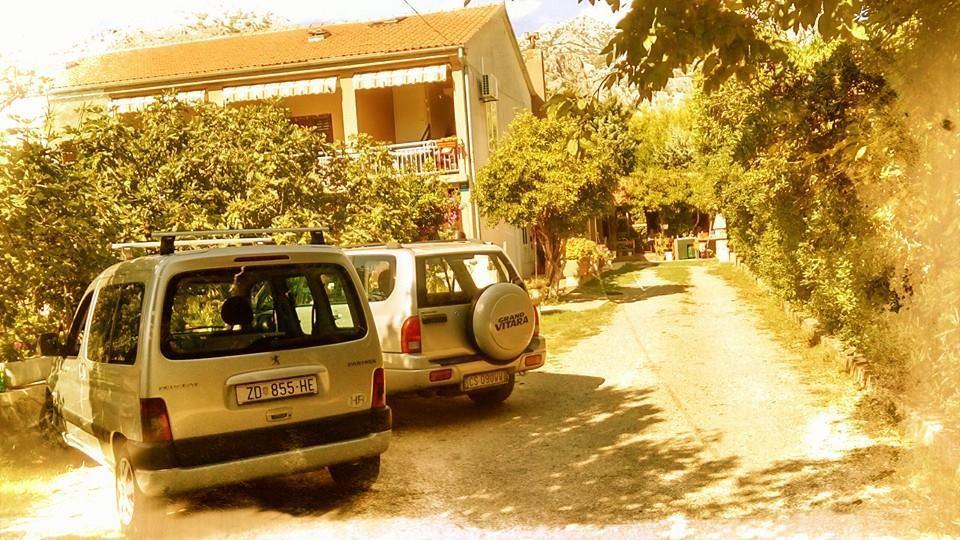 Apartments Lana Starigrad Paklenica Bilik gambar